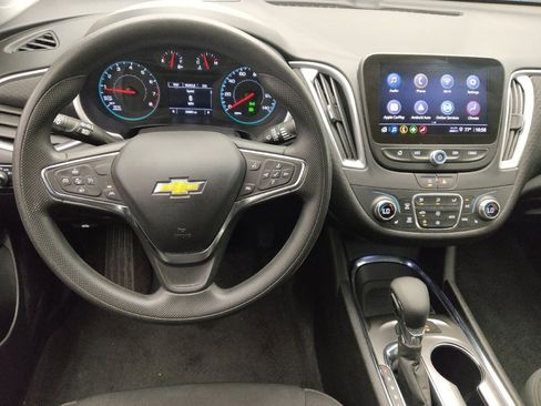 Used 2025 Chevrolet Malibu LT FWD image 22