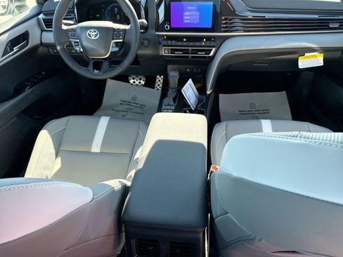 Certified 2026 Toyota Camry SE image 24