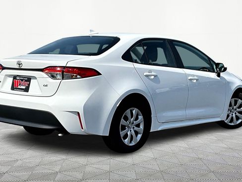 Used 2024 Toyota Corolla LE image 6