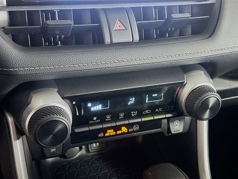 Used 2024 Toyota RAV4 LE image 22
