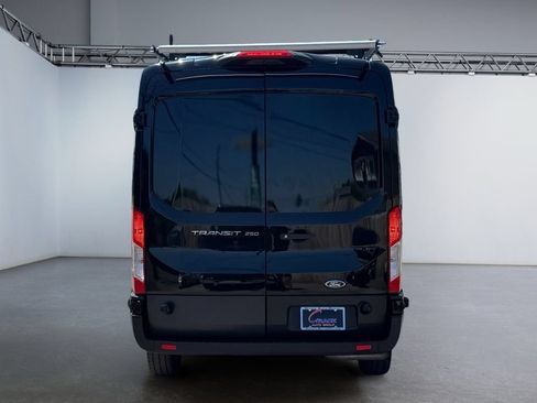Used 2024 Ford Transit 250 148 Medium Roof Extended AWD image 5