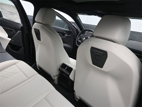 New 2025 BMW 530i w/ Premium Package image 29