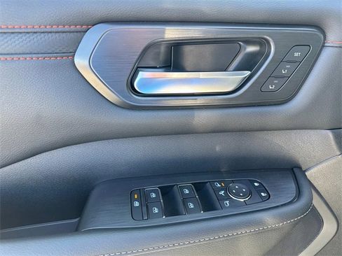 New 2025 Nissan Armada PRO-4X image 23