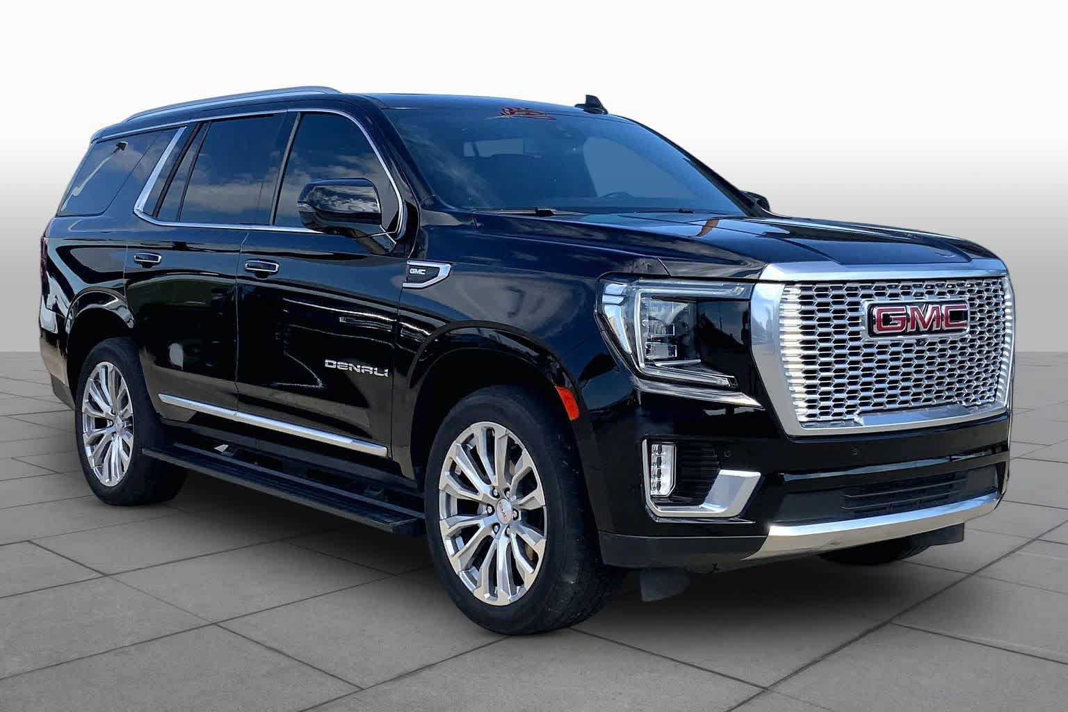 Used 2024 GMC Yukon Denali AWD/4WD image 3