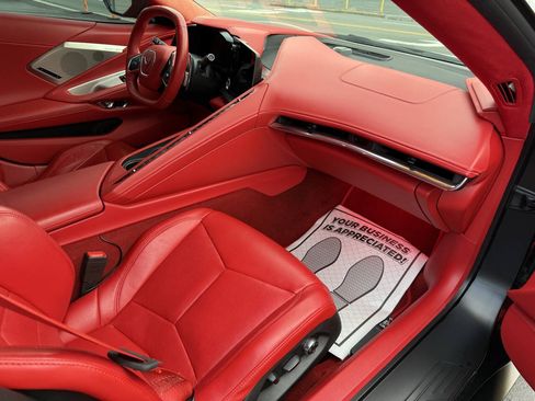 Used 2020 Chevrolet Corvette Stingray Preferred Cpe w/ 2LT Preferred Equipment Group RWD image 18