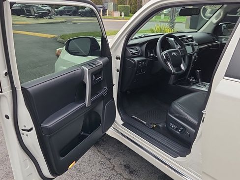 Used 2019 Toyota 4Runner Limited image 10
