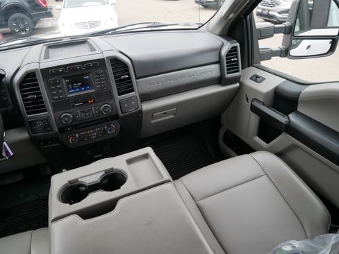 Used 2017 Ford F350 XL w/ Power Equipment Group image 11