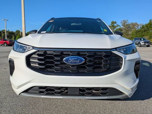 Certified 2023 Ford Escape ST-Line w/ Tech Pack #1 image 9