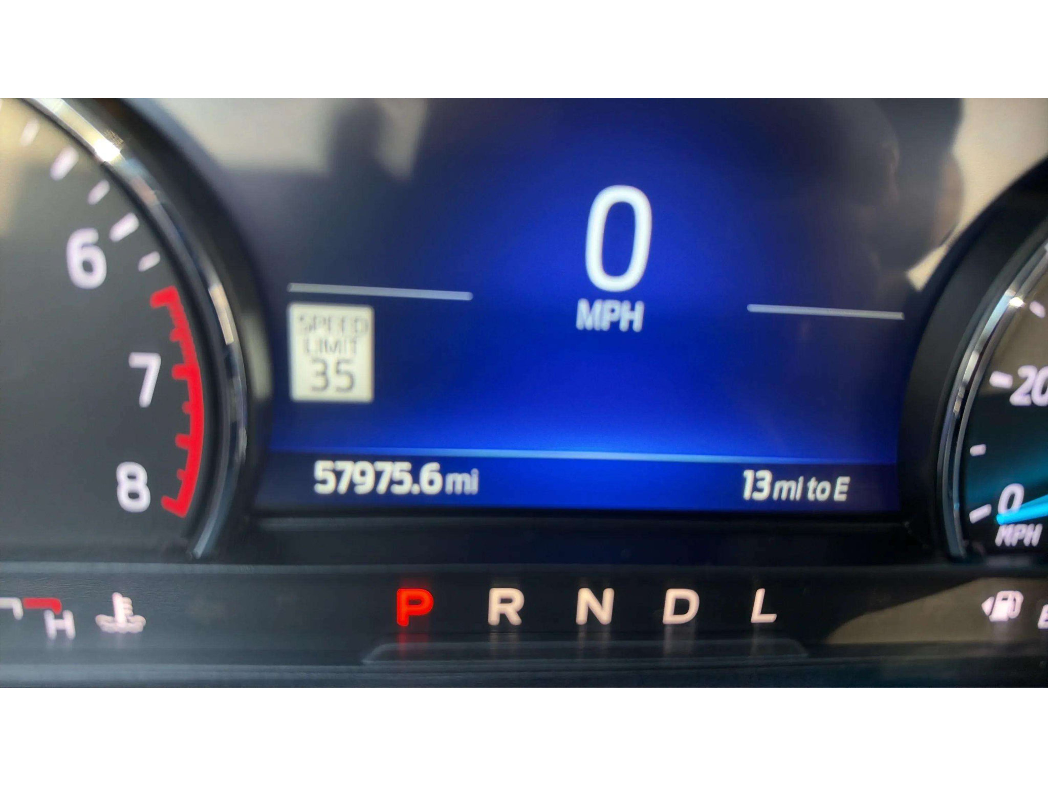 Used 2022 Ford Explorer XLT w/ Equipment Group 202A AWD/4WD image 18