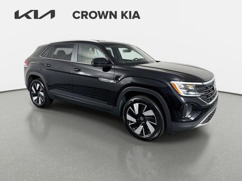 Used 2024 Volkswagen Atlas Cross Sport SE FWD image 4