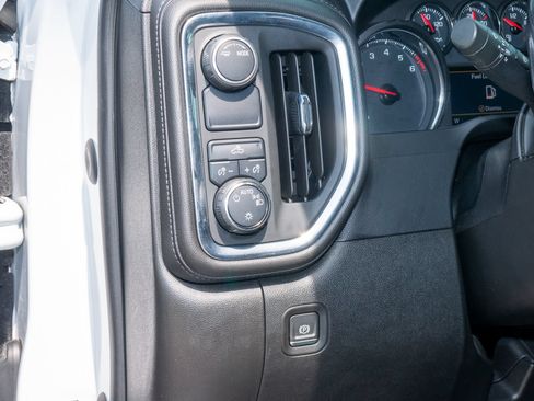 Used 2021 Chevrolet Silverado 1500 LT RWD image 26