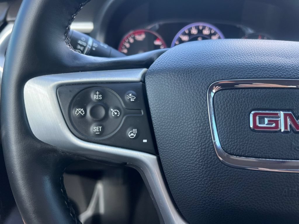 Used 2023 GMC Acadia SLT FWD image 11