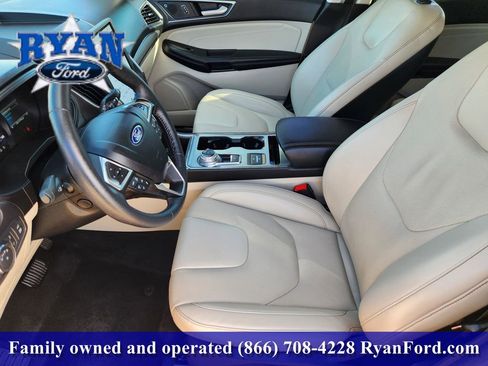 Used 2022 Ford Edge Titanium w/ Equipment Group 301A AWD/4WD image 9
