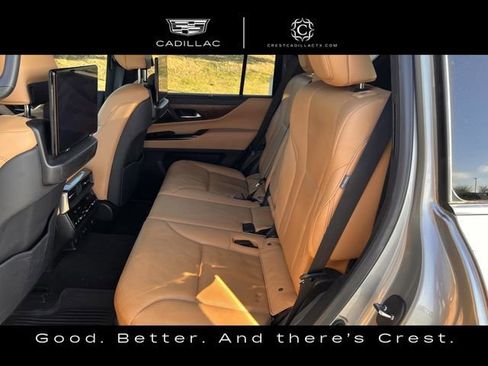 Used 2023 Lexus LX 600 4WD w/ Accessory Package (Z1) image 28