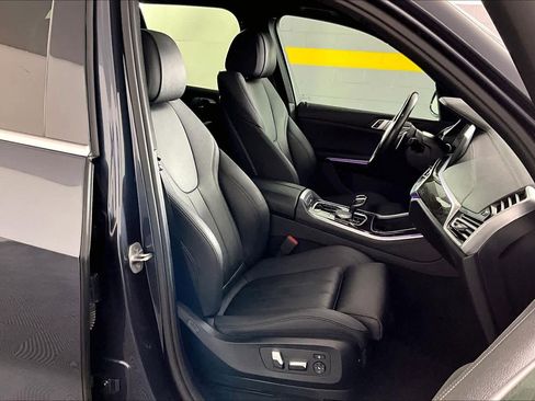 Used 2020 BMW X5 sDrive40i w/ Convenience Package RWD image 9