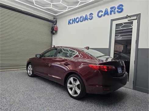 Used 2014 Acura ILX w/ Technology Package image 3