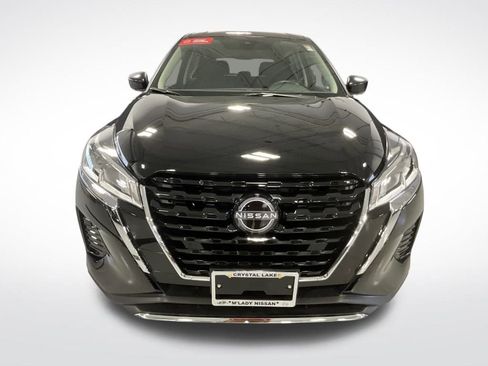 Certified 2025 Nissan Kicks Play S image 9