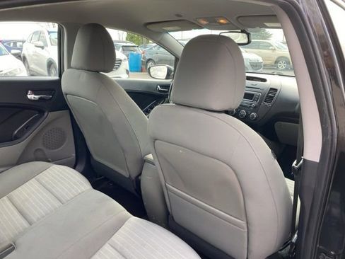 Used 2015 Kia Forte EX image 19