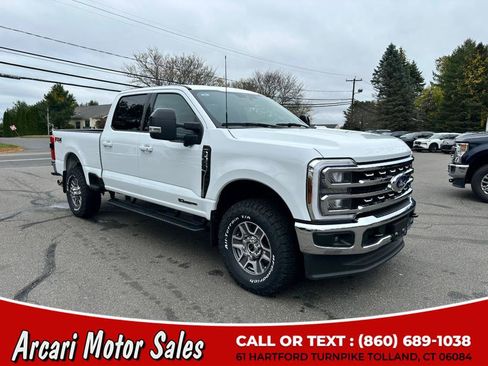 Used 2024 Ford F350 Lariat w/ FX4 Off-Road Package image 7