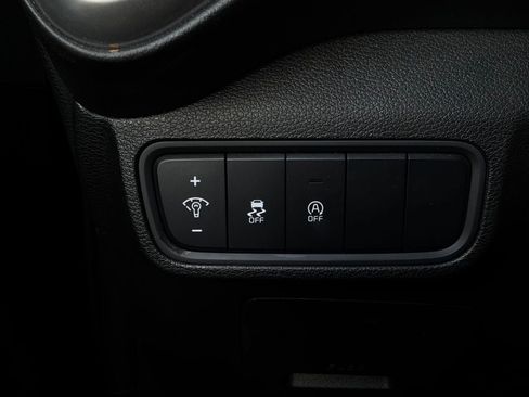 Used 2025 Kia Soul FWD image 22