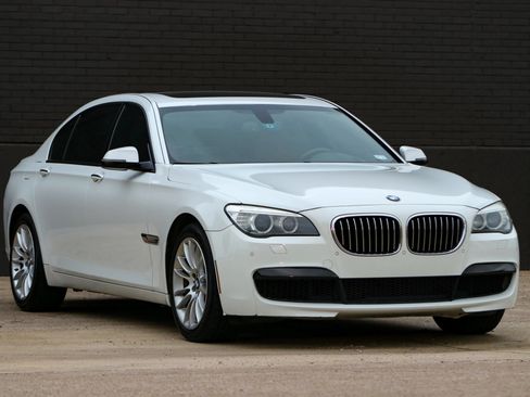 Used 2015 BMW 740Ld xDrive AWD/4WD image 2