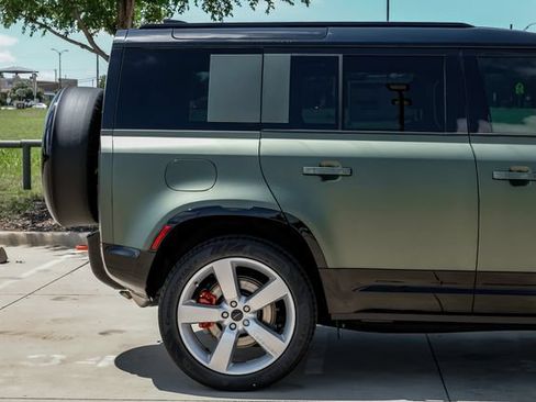 New 2026 Land Rover Defender 110 X AWD/4WD image 8