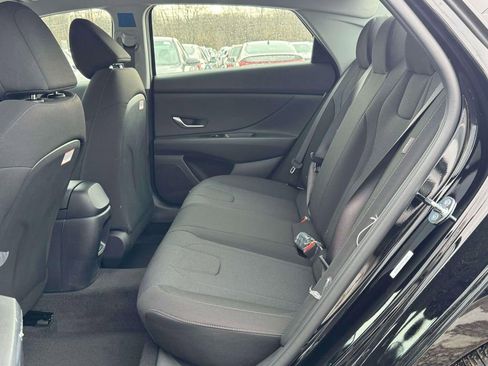 New 2026 Hyundai Elantra SE image 9