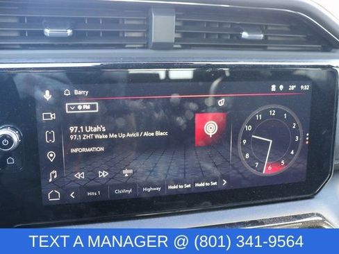 Certified 2025 GMC Sierra 1500 AT4 w/ AT4 Premium Package image 26