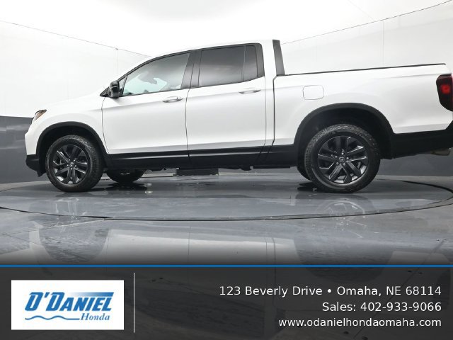 Used 2023 Honda Ridgeline Sport image 10