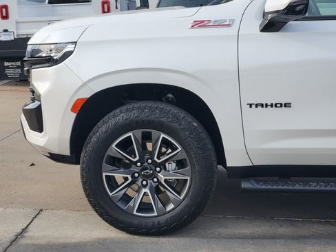 Used 2024 Chevrolet Tahoe Z71 w/ Luxury Package image 9