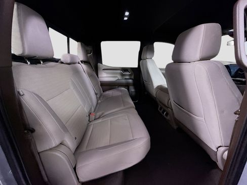 Used 2023 GMC Sierra 1500 SLE w/ Preferred Package image 26