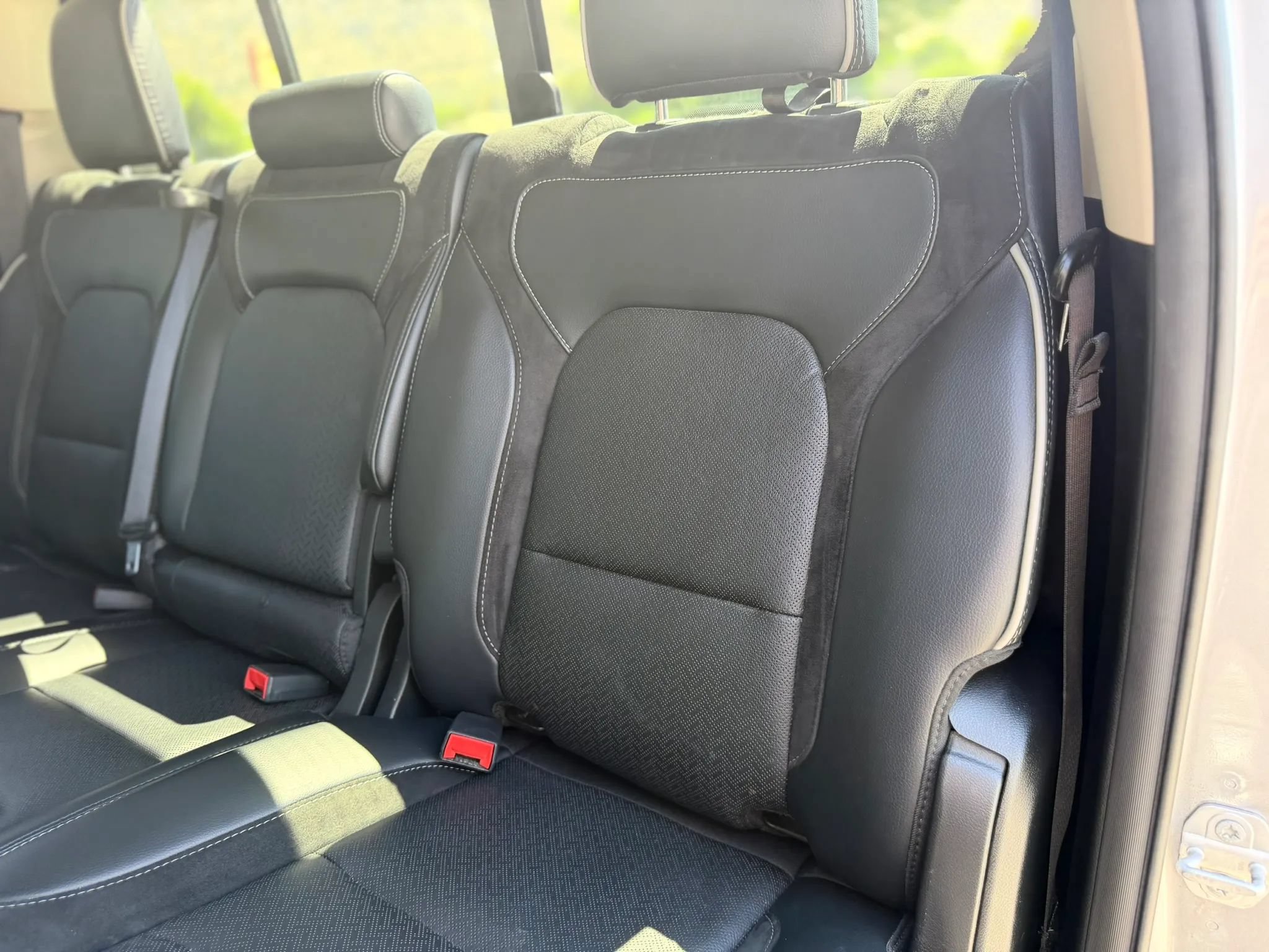 Used 2021 RAM 1500 Laramie AWD/4WD image 26