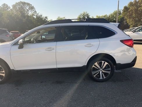 Used 2018 Subaru Outback 3.6R Limited image 20
