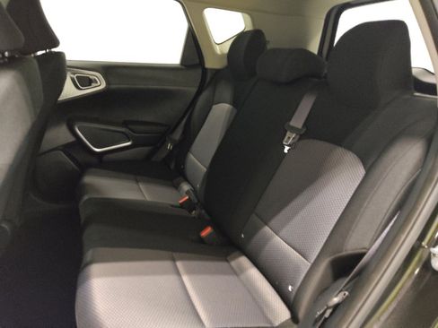Used 2021 Kia Soul LX image 18