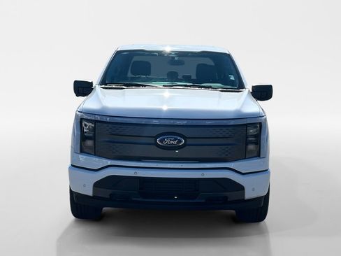 Used 2023 Ford F150 Lightning XLT image 9