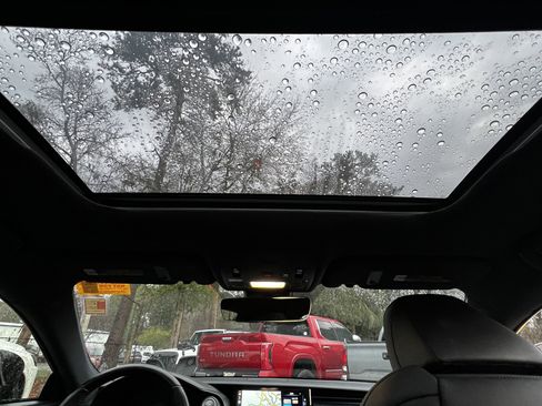 Used 2018 Lexus RC 350 image 37