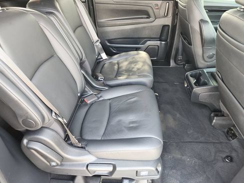 Used 2023 Honda Odyssey Touring image 32