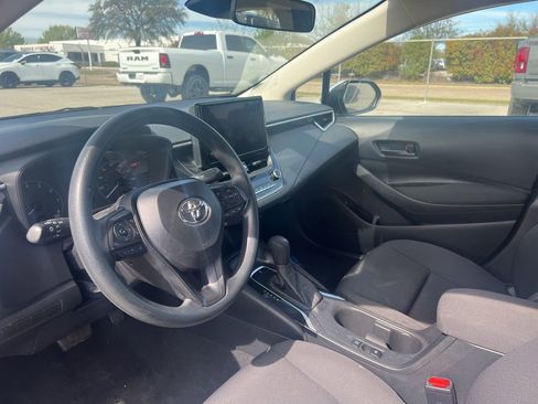 Used 2024 Toyota Corolla LE image 9