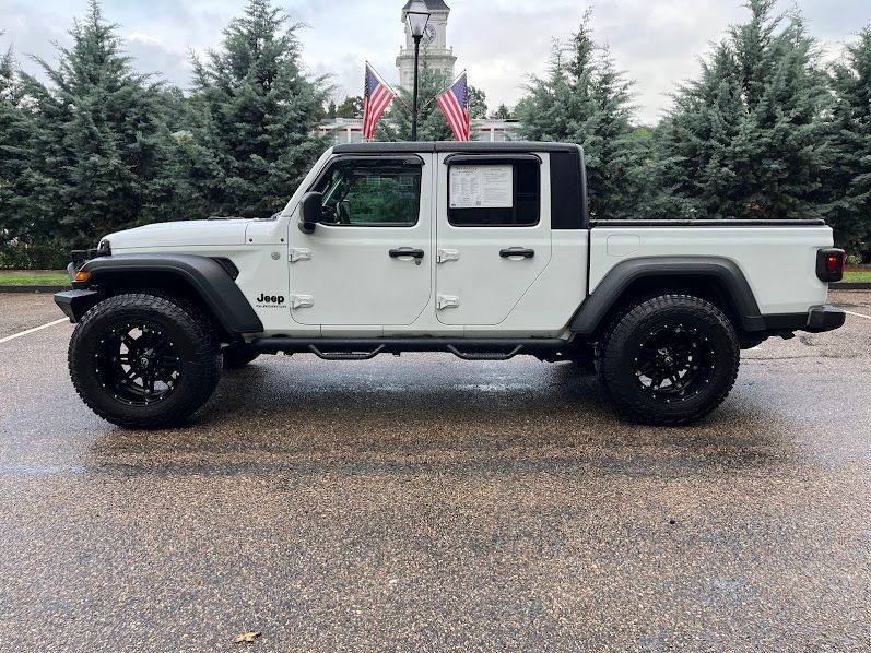Used 2020 Jeep Gladiator Sport w/ Quick Order Package 24S AWD/4WD image 24
