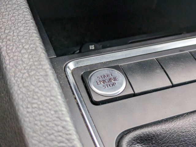 Used 2017 Volkswagen Jetta SE FWD image 26