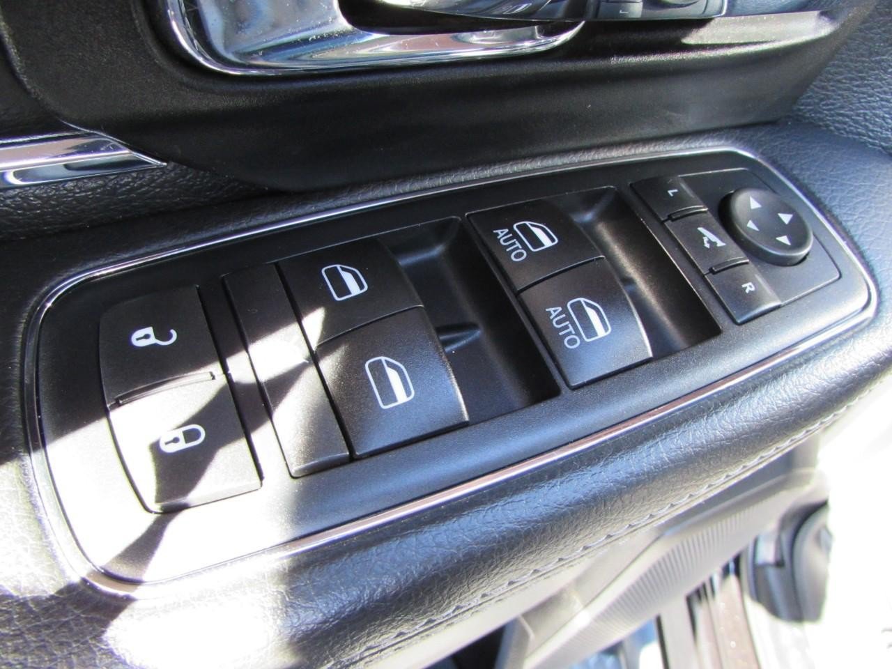 Used 2017 RAM 3500 Laramie w/ Sport Appearance Group AWD/4WD image 20