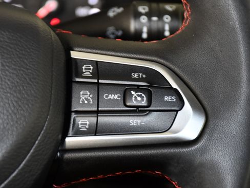 Used 2024 Jeep Compass Trailhawk w/ Trailhawk Convenience Group AWD/4WD image 21