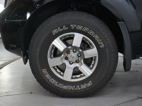 Used 2012 Nissan Frontier PRO-4X AWD/4WD image 28