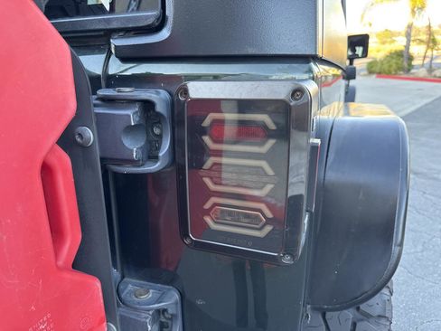 Used 2012 Jeep Wrangler Unlimited Sport image 32