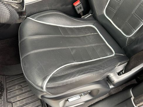 Used 2015 Land Rover Range Rover Sport SVR image 22