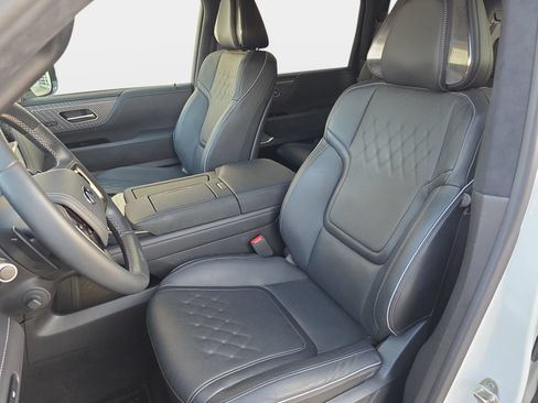 Certified 2025 INFINITI QX80 Autograph w/ Autograph Exterior Package AWD/4WD image 15