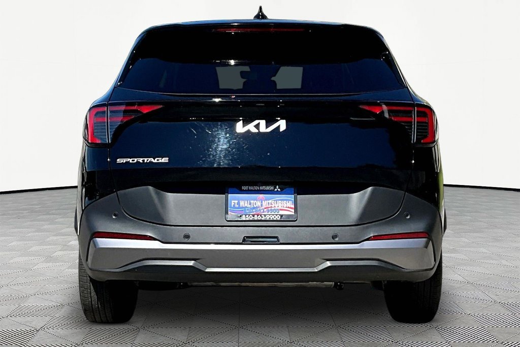 Used 2026 Kia Sportage LX FWD image 6