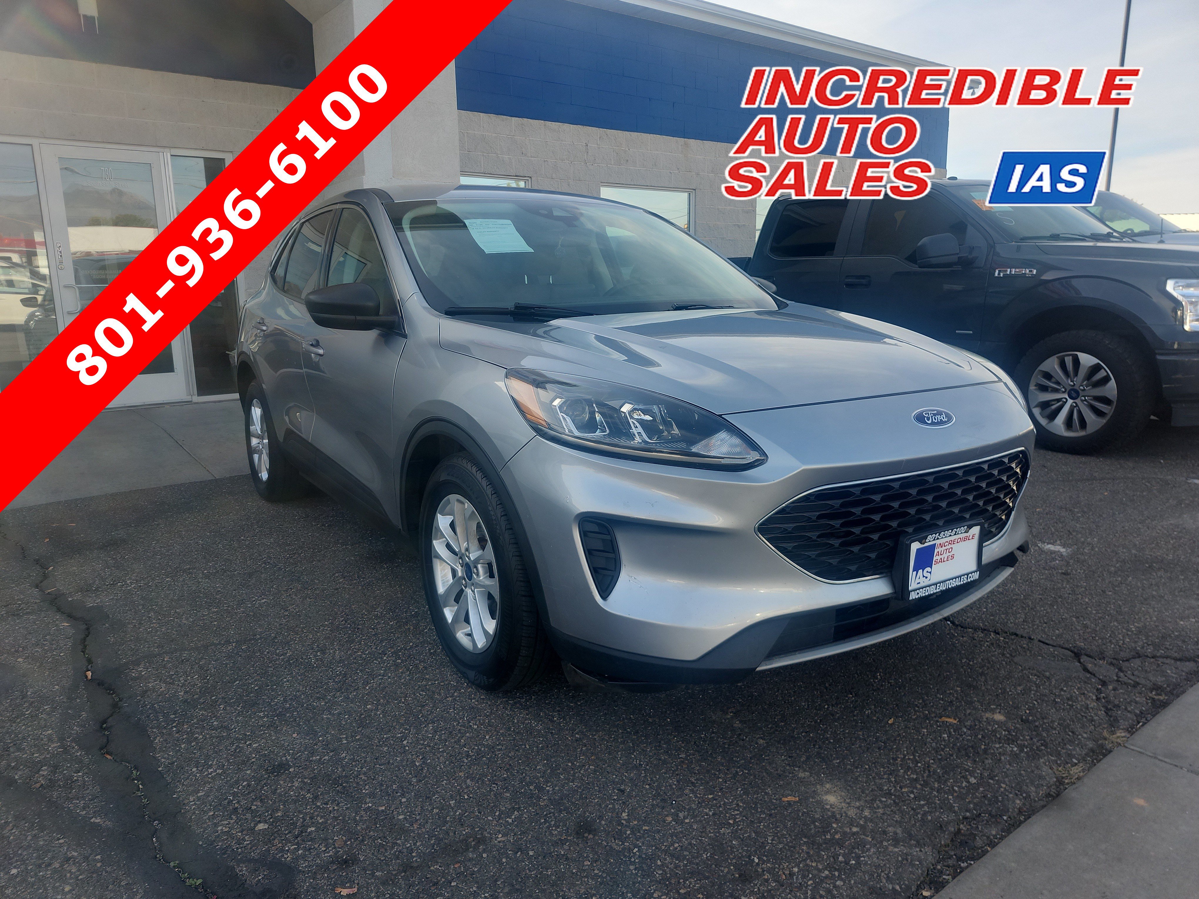 Used 2022 Ford Escape SE FWD image 1
