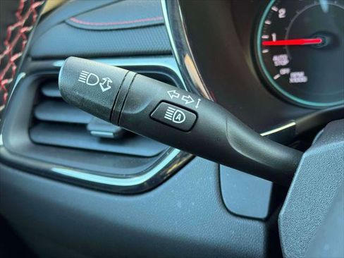 Used 2023 Chevrolet Equinox RS image 20