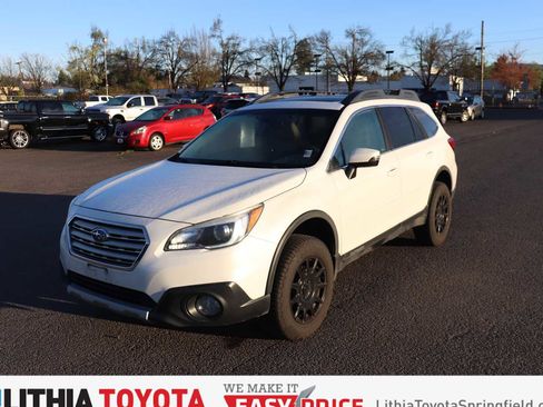 Used 2015 Subaru Outback 2.5i Limited image 1